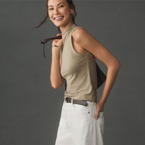 Brand New Pilcro Mock-Neck Cutout Tank - Picture 4 of 6